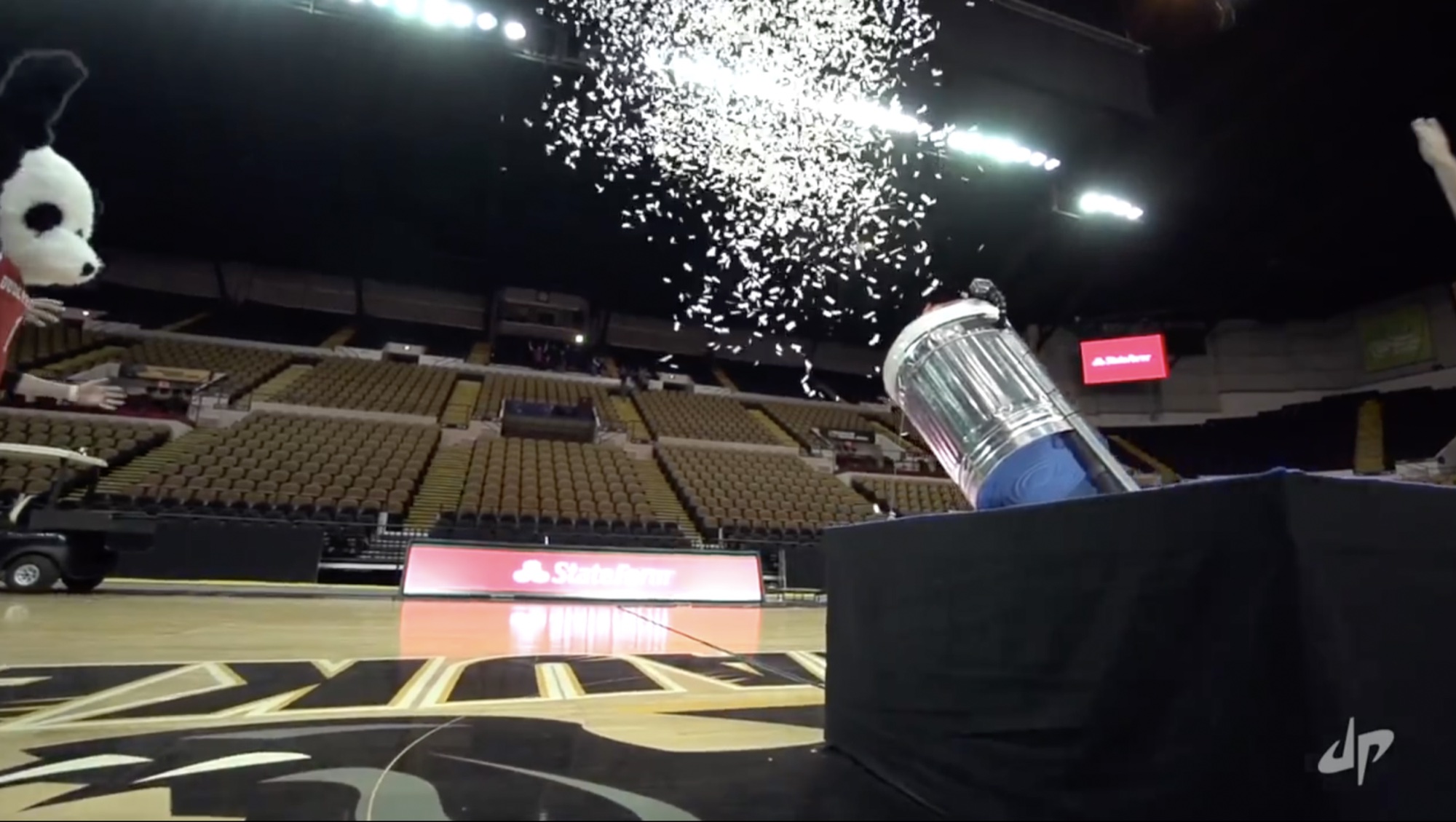 Aaron Rodgers and Chris Paul trading trick shot challenges on Twitter